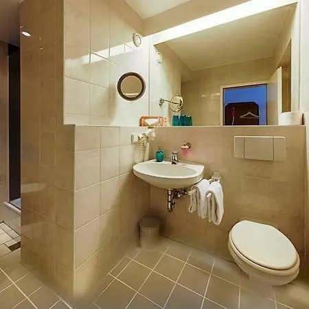 컴포트 베르나우 베르나우 바이 베를린