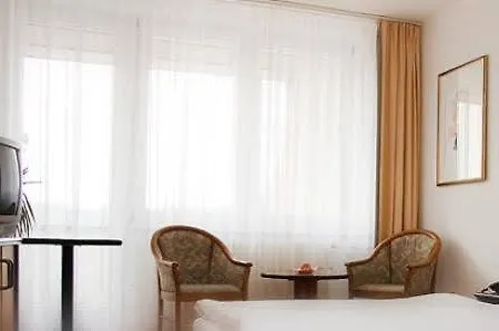 酒店 贝尔瑙舒适酒店 柏林附近贝尔瑙